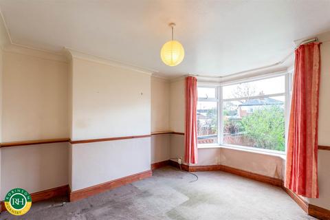2 Grove Vale, Wheatley Hills, Doncaster, DN2 5TA
