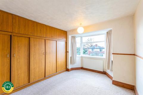 2 Grove Vale, Wheatley Hills, Doncaster, DN2 5TA