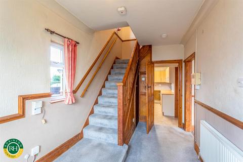 2 Grove Vale, Wheatley Hills, Doncaster, DN2 5TA