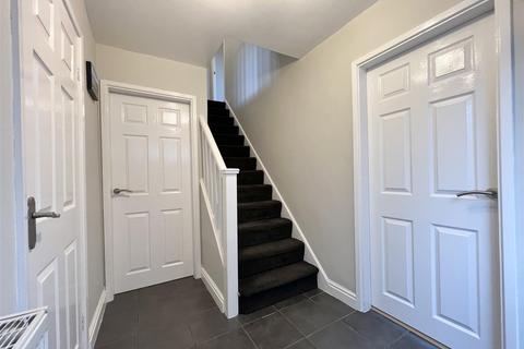 3 Broadfields, Hagley, Stourbridge, DY9 0PQ