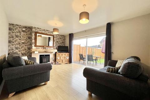 3 Broadfields, Hagley, Stourbridge, DY9 0PQ