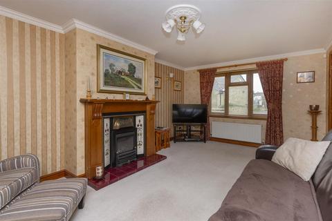 4 bedroom detached house for sale, High Peal Court, Queensbury, Bradford