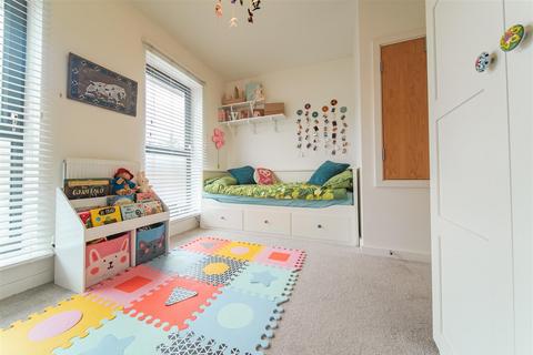 3 Potters Road, Southall, UB2 4AS