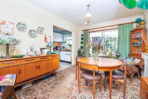 66 Ash Grove, Hounslow, TW5 9DR