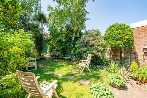 66 Ash Grove, Hounslow, TW5 9DR