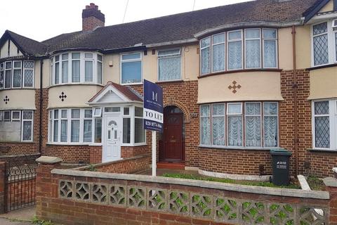 3 bedroom terraced house to rent, Glamis Cresent, Middlesex UB3