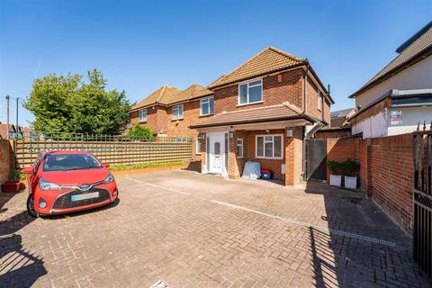 4 bedroom semi-detached house for sale, North Hyde Lane, Hounslow TW5