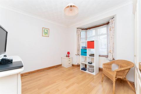 5 bedroom semi-detached house for sale - Spring Grove Road, Hounslow TW3