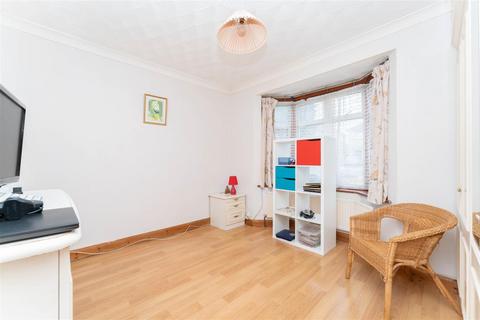 109 Spring Grove Road, Hounslow, TW3 4BD