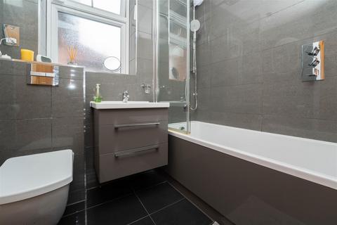 109 Spring Grove Road, Hounslow, TW3 4BD
