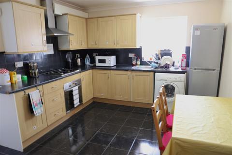 10 Sixth Avenue, Hayes, UB3 2ES
