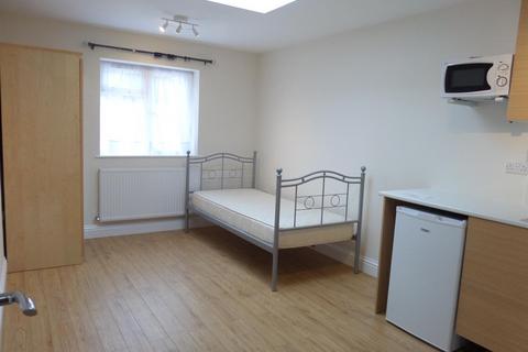 10 Sixth Avenue, Hayes, UB3 2ES