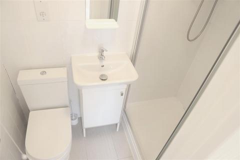 10 Sixth Avenue, Hayes, UB3 2ES