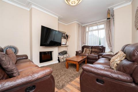 3 bedroom terraced house for sale, Windsor Road, Southall UB2