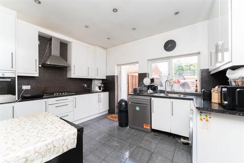 3 bedroom terraced house for sale, Windsor Road, Southall UB2