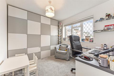 5 Briar Way, Romsey, SO51 7RA