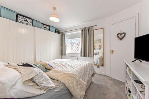 5 Briar Way, Romsey, SO51 7RA