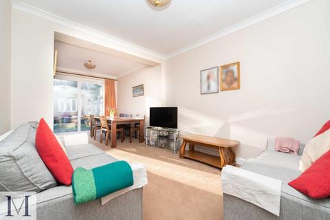264 Park Avenue, Southall, UB1 3AP