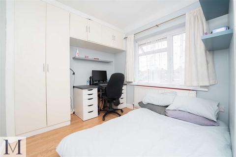 115 Berwick Avenue, Hayes, UB4 0NH