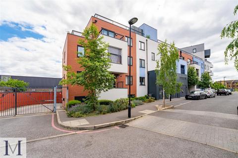 1 bedroom apartment for sale, Salisbury Road, Middlesex UB2