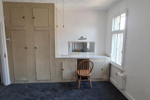 106 Kingsley Road, Hounslow, TW3 4AD