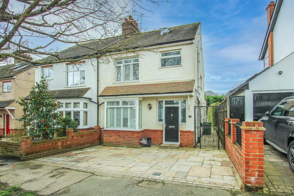 South Drive, Warley, Brentwood 4 bed semidetached house for sale £750,000