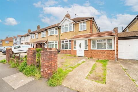4 bedroom end of terrace house for sale, Springwell Road, Hounslow TW5