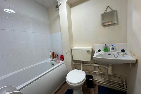 64 Stumpacre, Bretton, Peterborough, PE3 8HR