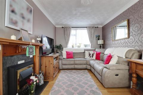 10 All Saints Close, Hessle, HU13 0BS