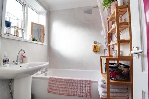 10 All Saints Close, Hessle, HU13 0BS