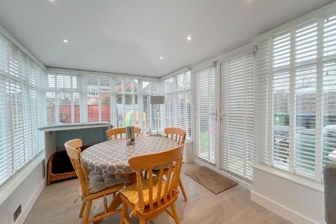 28 Holly Drive, Ryton On Dunsmore, Coventry, CV8 3QA