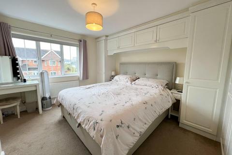 28 Holly Drive, Ryton On Dunsmore, Coventry, CV8 3QA