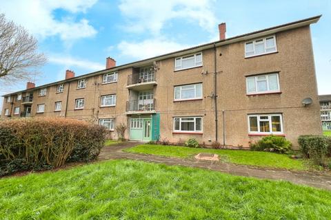 3 bedroom flat for sale - Orlescote Road, Canley, Coventry