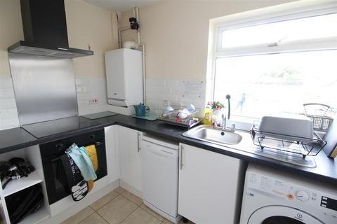 6 bedroom semi-detached bungalow to rent, *£99pppw excl bills* Hawton Crescent, Wollaton, Nottingham, NG8 1EG