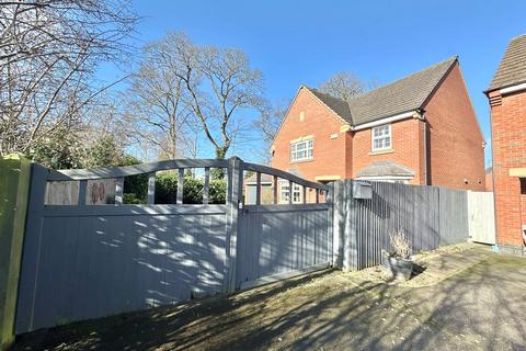 4 bedroom detached house for sale, Loughland Close, Blaby LE8