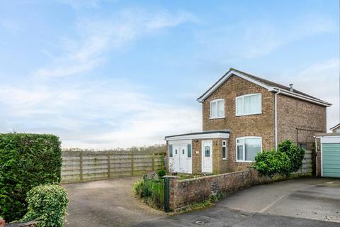 3 bedroom detached house for sale - Sycamore Close, Skelton, York