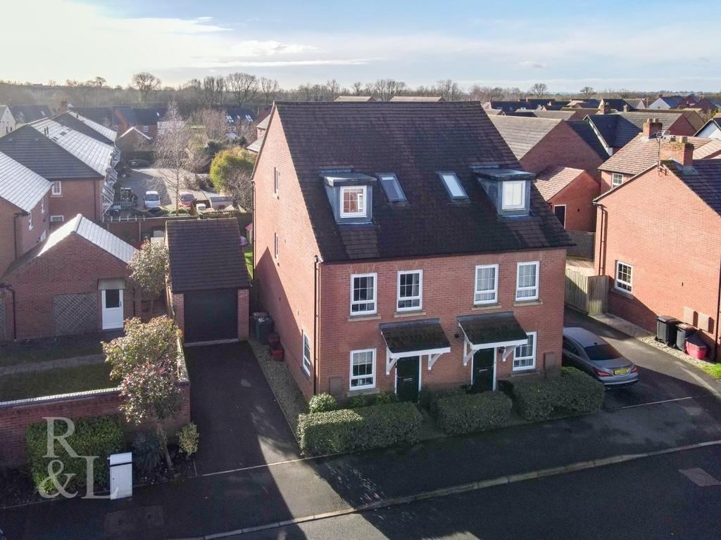 Pentland Road, AshbyDeLaZouch 4 bed semidetached house for sale £