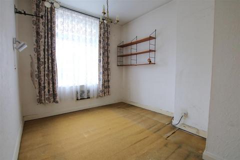 109 The Myrke, Datchet, Slough, SL3 9AD