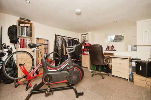 36 Carter Knowle Road, Sheffield, S7 2DX