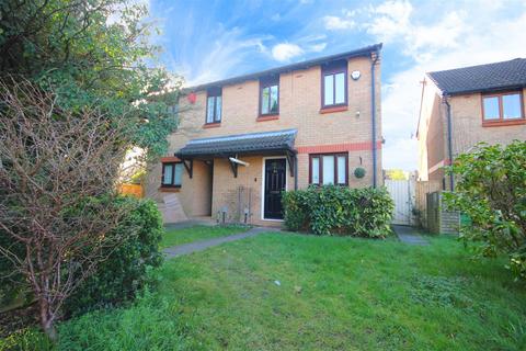 64 Cobb Close, Datchet, Slough, SL3 9QZ