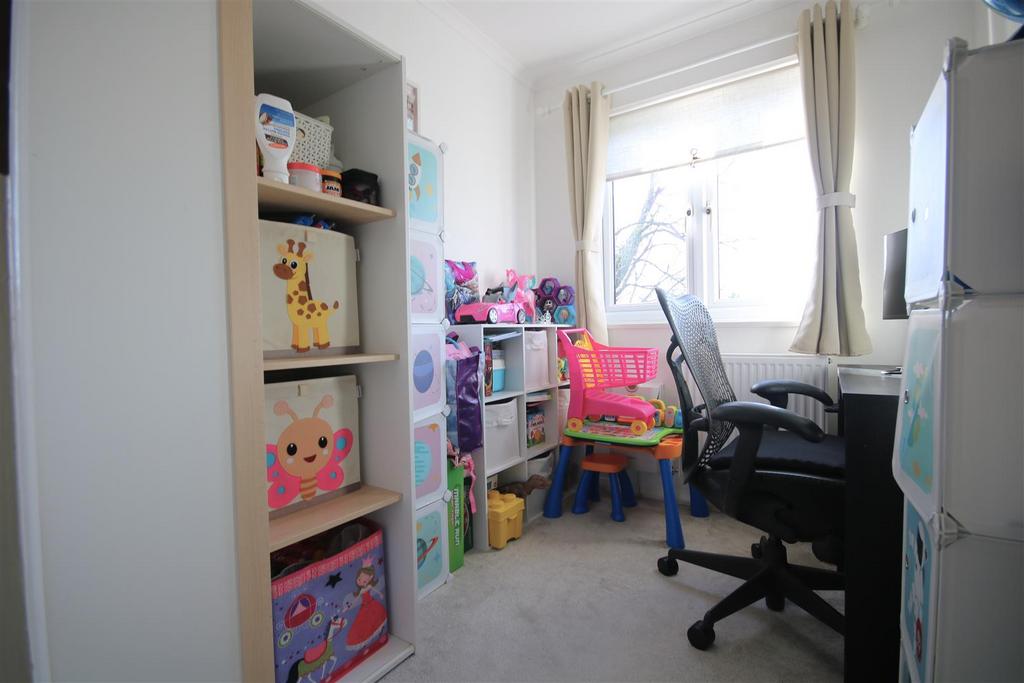 Bed3.JPG