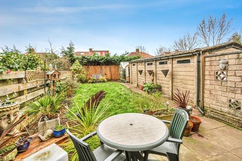 48 Anthea Drive, York, YO31 9DD