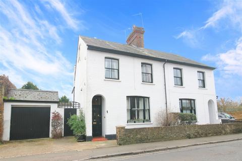 3 bedroom semi-detached house for sale, Queens Road, Datchet