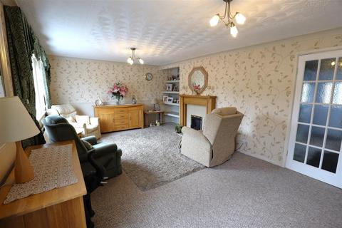 3 bedroom maisonette for sale, Cae Stumpie, Cowbridge, Vale Of Glamorgan, CF71 7DL