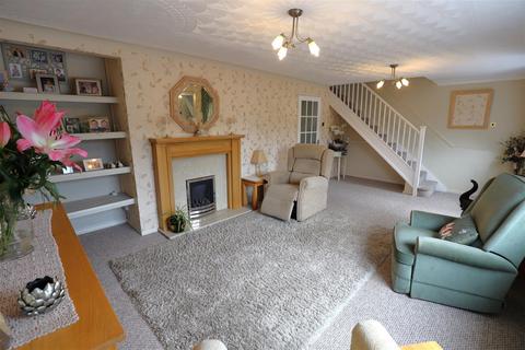 3 bedroom maisonette for sale, Cae Stumpie, Cowbridge, Vale Of Glamorgan, CF71 7DL