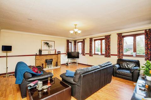 3 bedroom detached house for sale, Heyhouses Lane, Lytham St Annes FY8
