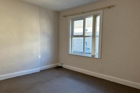 2 bedroom flat to rent, Bridge Street, Abergele, LL22