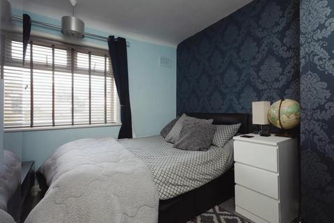 2 Bluehouse Road, London, E4 6HT