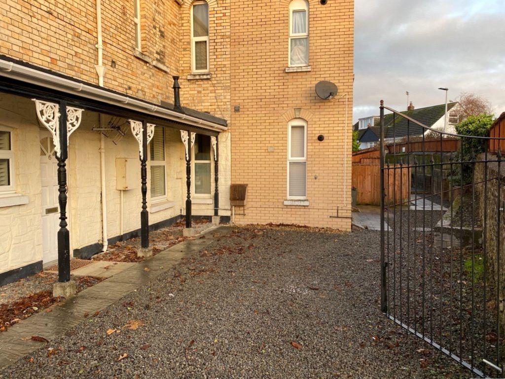 Hills View, Barnstaple 1 bed flat £625 pcm (£144 pw)