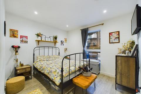 2 bedroom flat for sale, Purbeck Gardens, Sydenham, SE26
